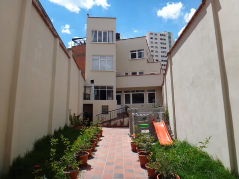 Rendezvous Hostal Hostel in La Paz