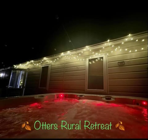 Otters Rural Retreat - Private Hot-Tub & Free Golf for guests included Campeggio /
resort per camper in Longframlington