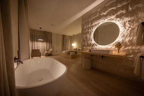 Bathroom, Bath