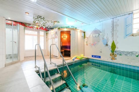 Sauna, Spa and wellness centre/facilities, Swimming pool