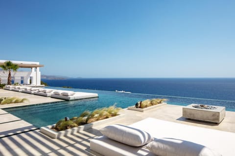 Sea view, Swimming pool, sunbed