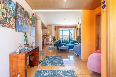 Lovely LM Penthouse Apartment in Guia