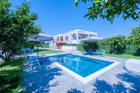 Property building, Swimming pool