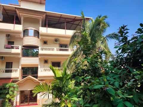 The Narrow Way Edward Guest House Bed and Breakfast in Candolim