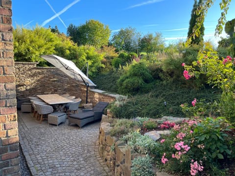 Balcony/Terrace, Garden view