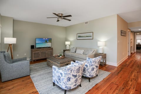 Club at Mexico Beach 1G Red Fish Blue Fish by Pristine Properties Vacation Rentals Apartment in Mexico Beach