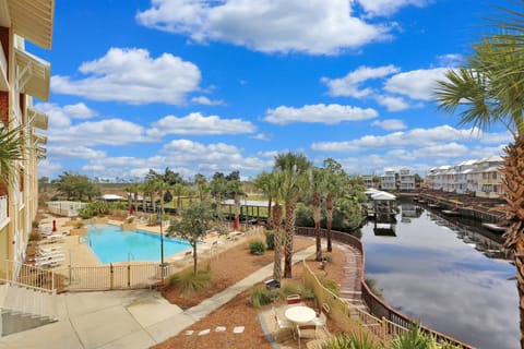 Waterside Village Condo 203 by Pristine Properties Vacation Rentals Apartment in Mexico Beach