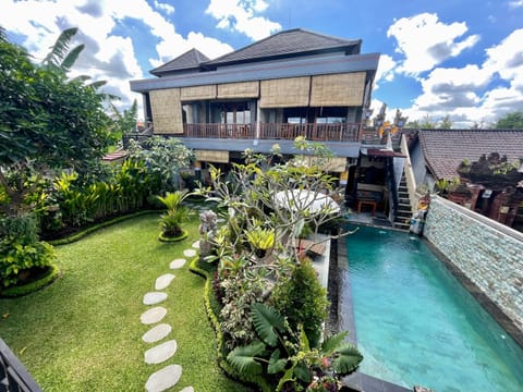 Property building, Pool view