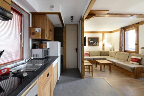 Le Chalet De Montchavin - 4 Pièces pour 10 Personnes 194 Apartment in Landry