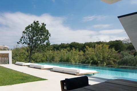 Pool view, Swimming pool, sunbed