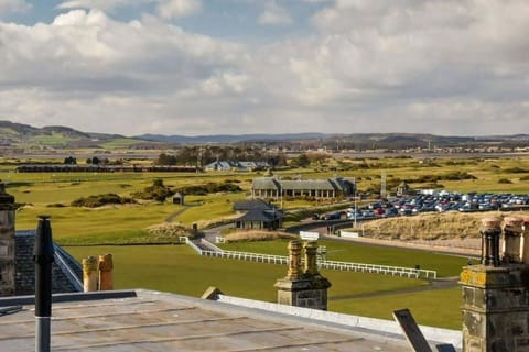 Links View, Golf Place House in Saint Andrews