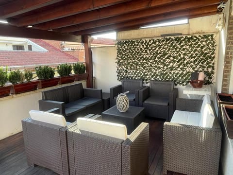 Off site, Balcony/Terrace, Seating area