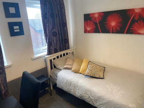 bnb81 Bed and Breakfast in Belfast