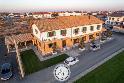 Property building, Day, Bird's eye view, Street view