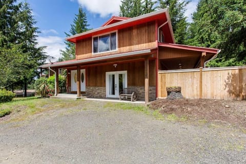Lookout Cove House in Hood Canal
