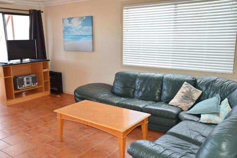 Paragon Apartment 8 - Bring your own linen. Apartment in South West Rocks