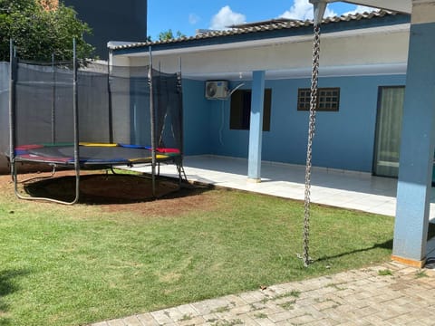 Casa para alérgicos, crianças, idosos e Pets. House in Foz do Iguaçu