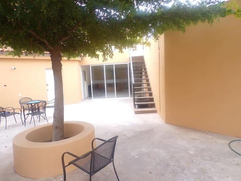 Apartamento 12 con dos camas , a 200 mts del vado del rio , cerca del centro de gobierno , internet de alta velocidad Apartment in Hermosillo