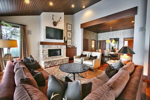 Premium Luxury Three Bedroom Suite with Two Hot Tubs apartment hotel Apartahotel in Deer Valley