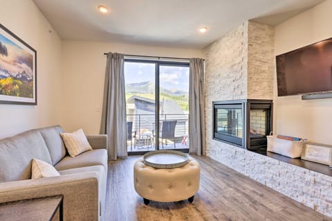 Riverfront Silverthorne Condo with Hot Tub Access! Wohnung in Silverthorne