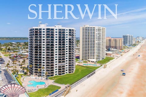 "SHERWIN" Beautiful 2 BR Oceanfront Condominium 602 Appartement in South Daytona