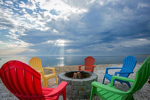 Sea view, sunbed