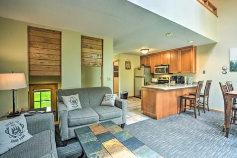 Ski-InandSki-Out Retreat with Resort Amenities! Casa in Lutsen