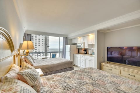 Cozy Daytona Beach Studio with Impeccable View! Wohnung in Holly Hill