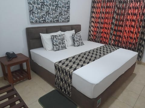 Larn's Villa Hotel & Apartment Condo in Wadduwa