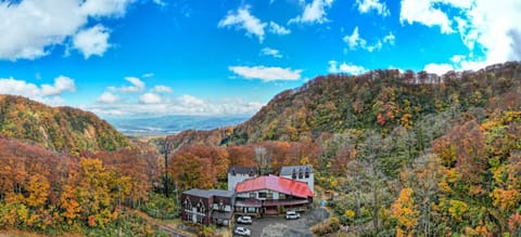 Tsubame Highland Lodge燕ハイランドロッジ Nature lodge in Nagano Prefecture