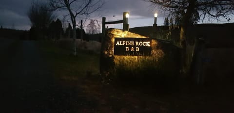 Alpine Rock B&B Bed and Breakfast in Te Anau