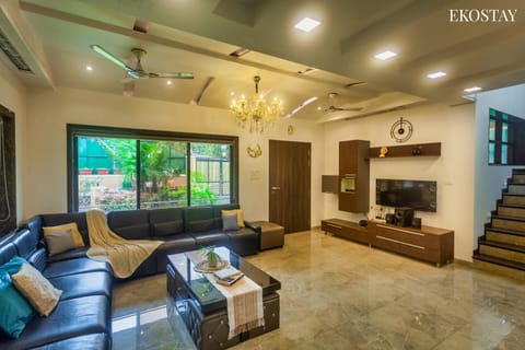 EKOSTAY Gold - Iris Villa Villa in Lonavla