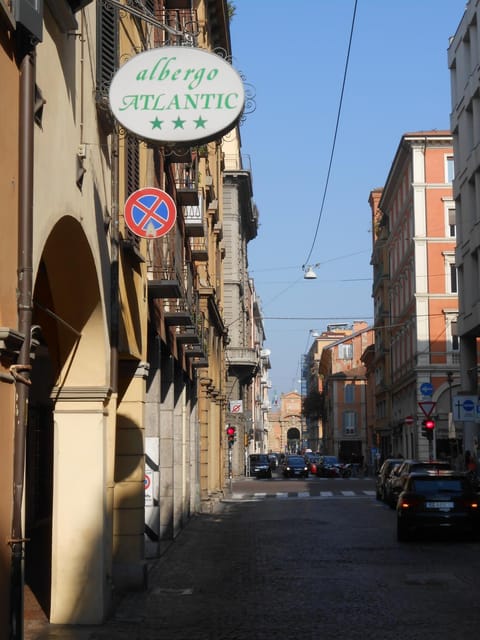 Facade/entrance, Property logo or sign