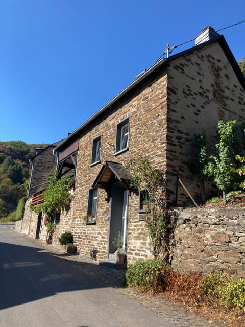 Property building, Day, Natural landscape