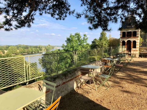 Property building, Patio, View (from property/room), Balcony/Terrace, Lake view, River view