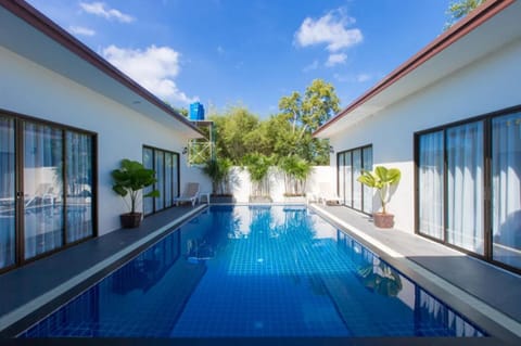 Property building, Swimming pool