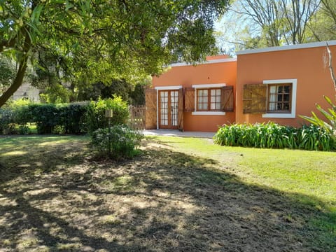 Bosque y mar House in Necochea