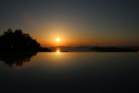 View (from property/room), Sea view, Swimming pool, Sunset