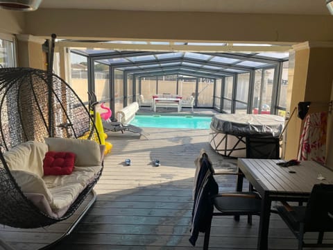 Hot Tub, Pool view, Swimming pool