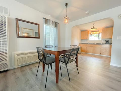 Unique& Modern Cottage With Parking On Premise Haus in Exeter