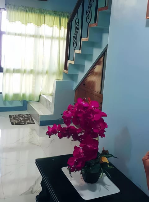 JB Home sweet home Perfect for Family & Friends Casa in Lapu-Lapu City