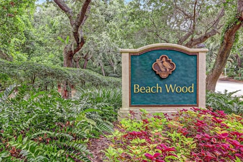 2012 Beach Wood Apartment in Amelia Island