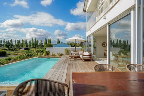 Pool view, Swimming pool