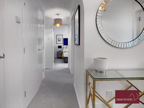 Wokingham - 2 Bedroom Maisonette - With Parking Condominio in Wokingham