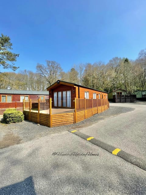 Windermere View Lodge - White Cross Bay Chalet in England