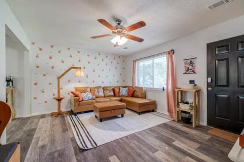 The Peach Family Friendly Oasis House in Pooler