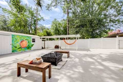 Garden, Seating area, flat iron