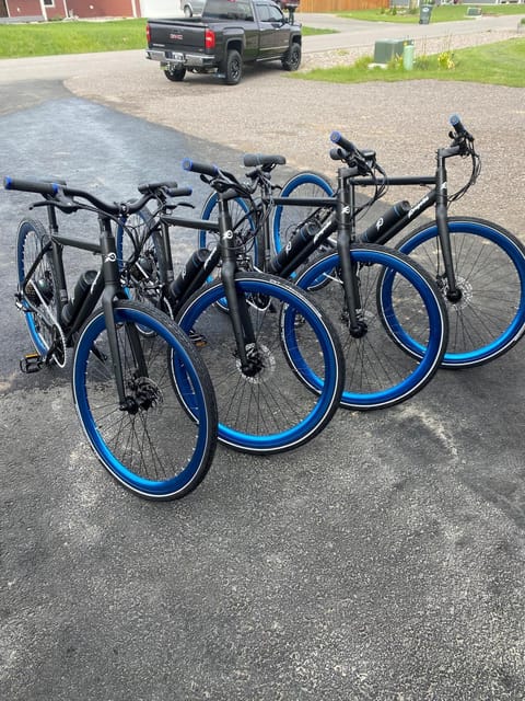 Newly renovated @ Glacier Park entrance, 4 E-Bikes, Ping-pong, on golf course House in Glacier National Park