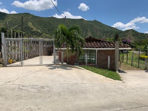 Sol y Sombra Apartment in Valle del Cauca