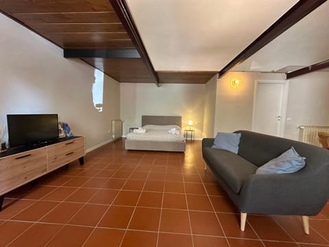 Center One Apartment in Vercelli